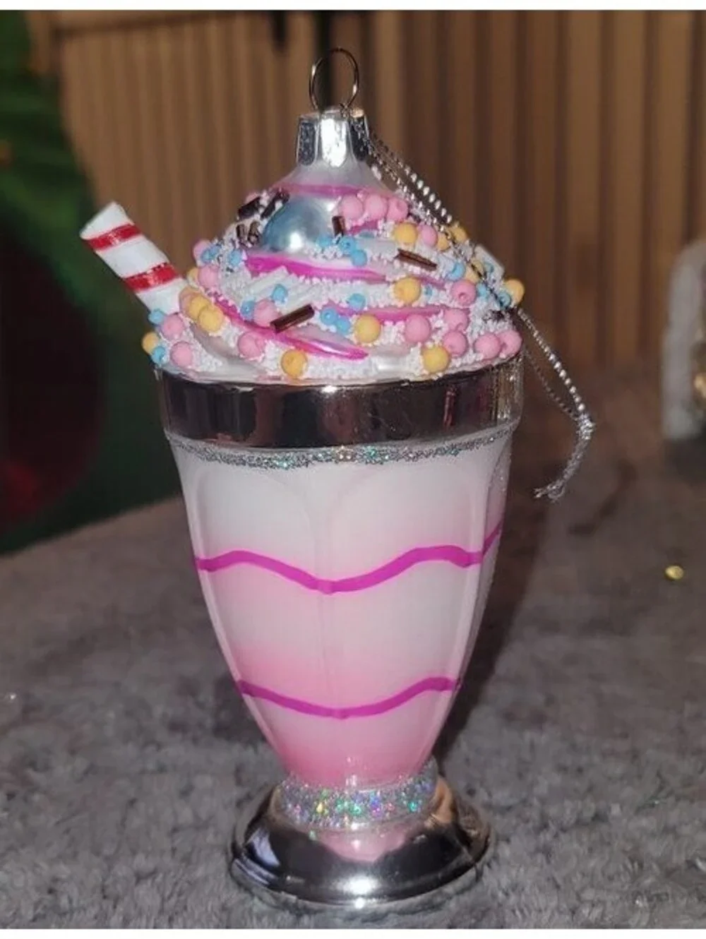 THE CHRISTMAS SHOPPE ICE CREAM MILKSHAKE SUNDAE CHRISTMAS TREE ORNAMENT NEW